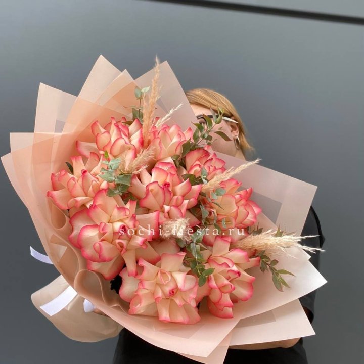 9 Французских роз Джумилия  в Ангарске