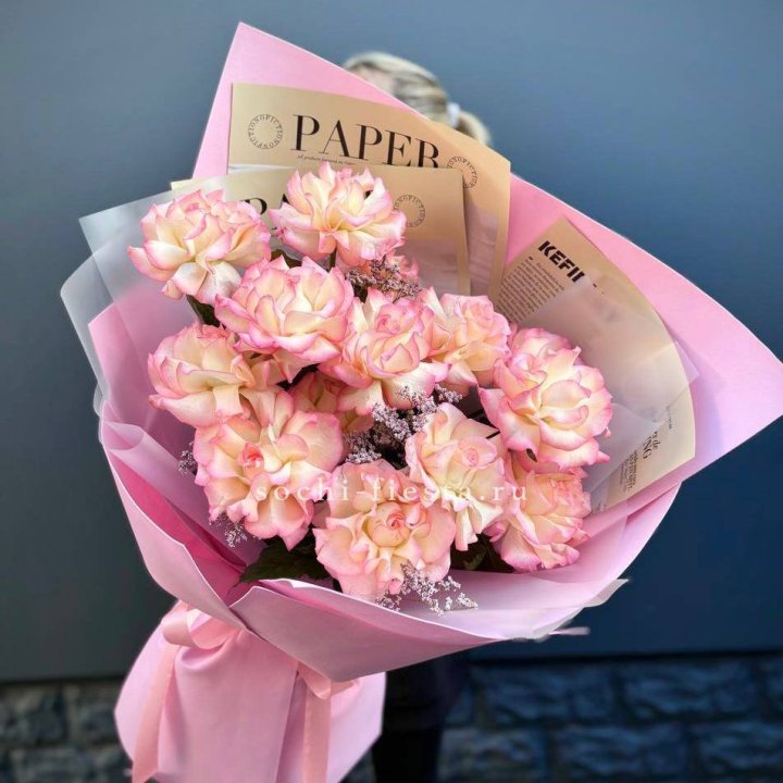 15 французских роз "Джумилия" в Ангарске