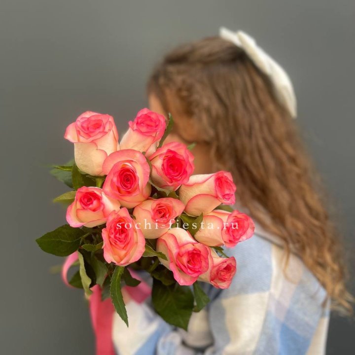 11 роз "Джумилия" в Ангарске