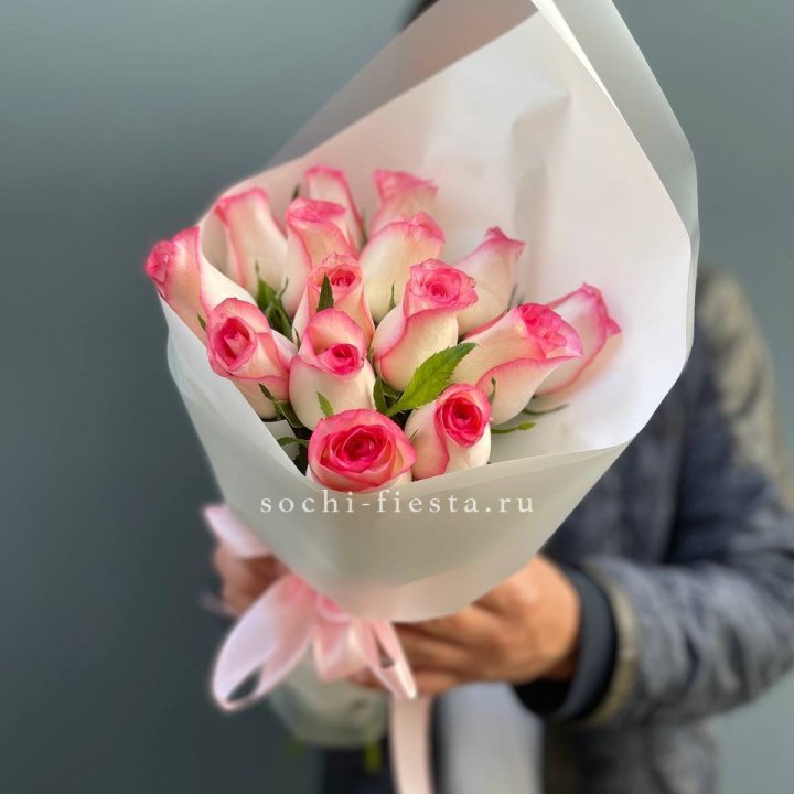 15 роз "Джумилия" в Ангарске