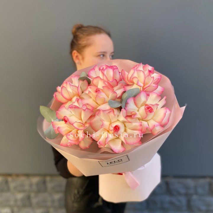 7 французских роз Джумилия в Ангарске