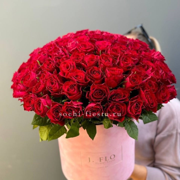 101 кенийская роза в цилиндре в Ангарске