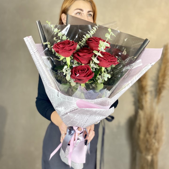 5 красных роз в Ангарске