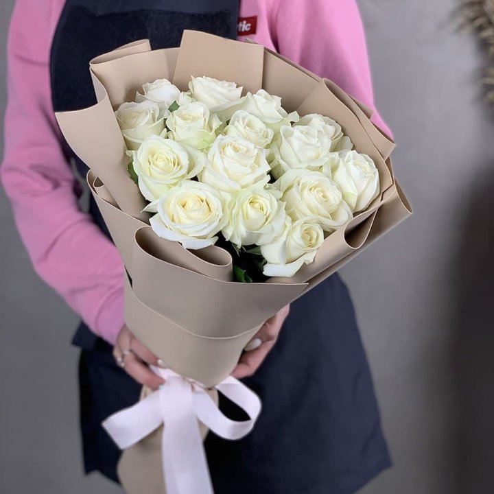 15 белых роз миракли в Ангарске