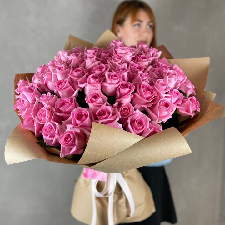 101 розовая роза в Ангарске