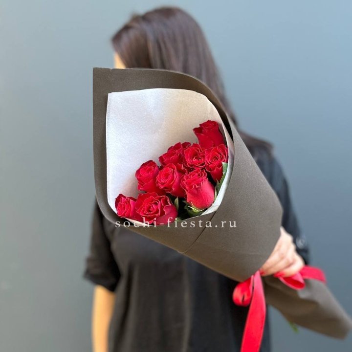 9 красных роз в фоамиране в Ангарске