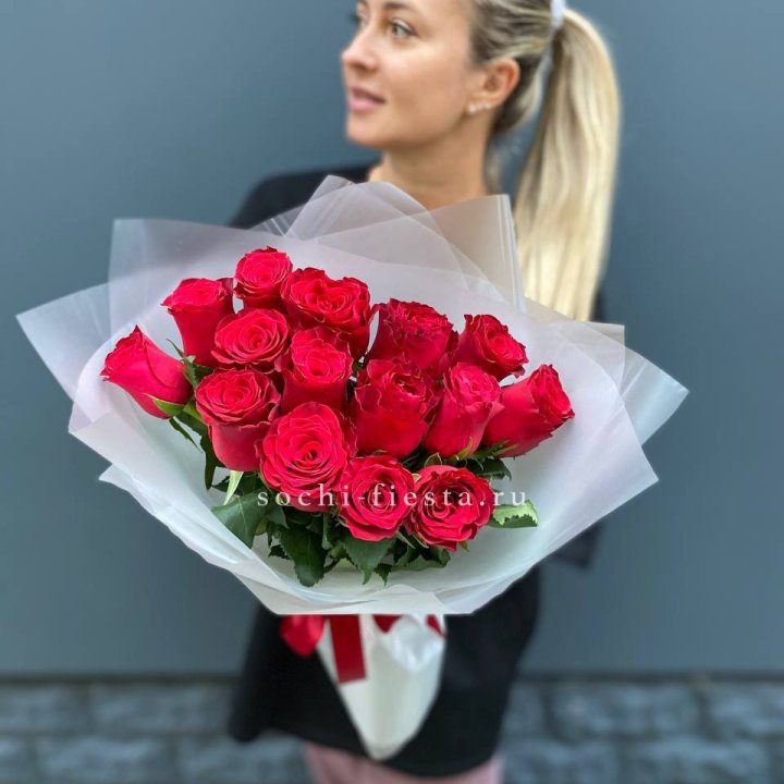 Букет из 15 красных роз  в Ангарске