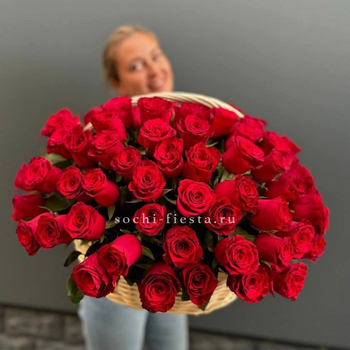 101 красная роза в корзине   в Ангарске