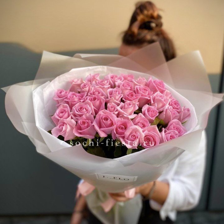 Букет розовых роз  в Ангарске