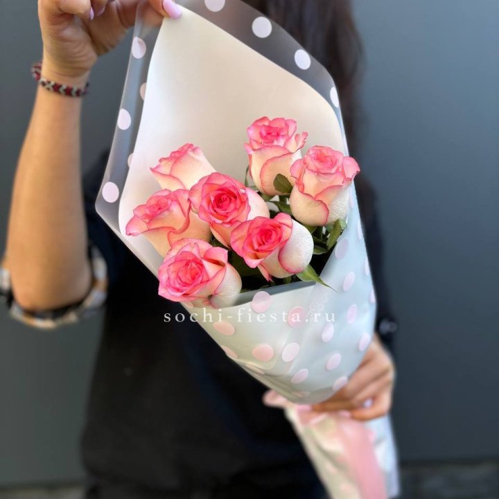 7 роз "Джумилия" в Ангарске