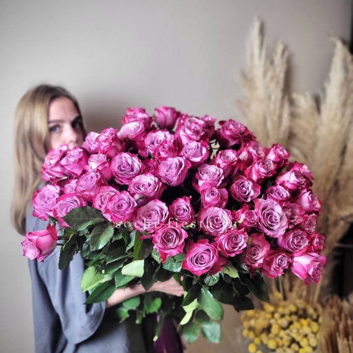 Охапка высоких роз Деп перпел в Ангарске