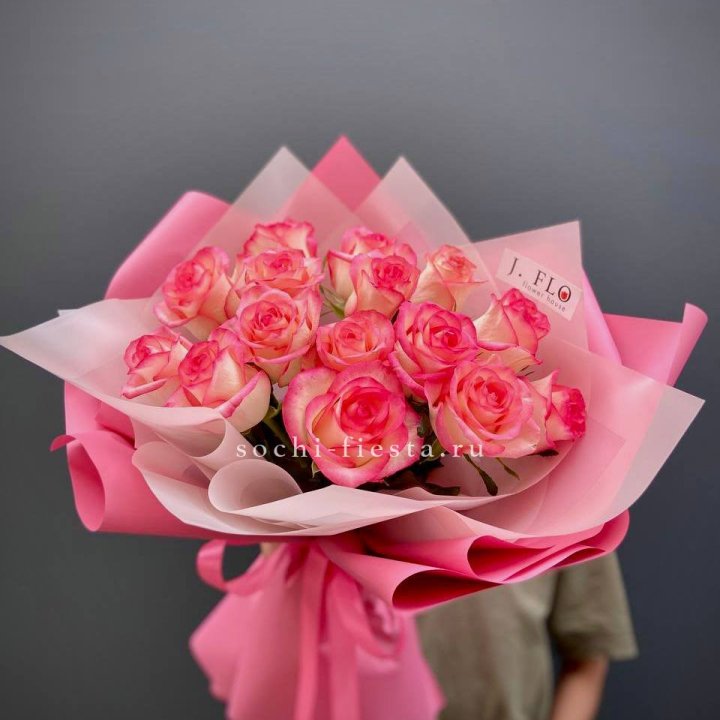 15 роз "Джумилия" в Ангарске