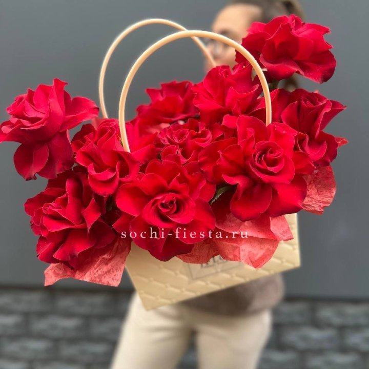 Французские розы в сумочке в Ангарске