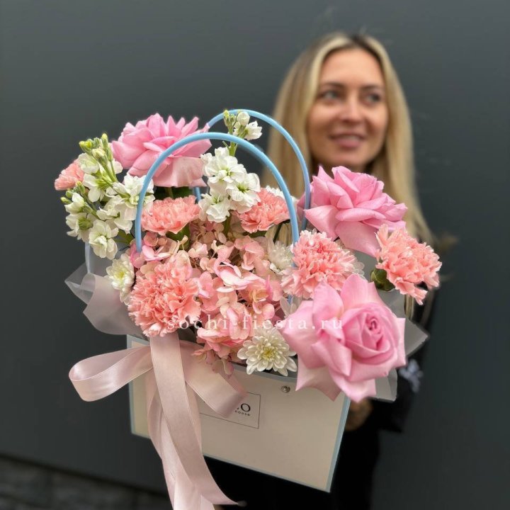 Сумочка "Бал цветов" в Ангарске