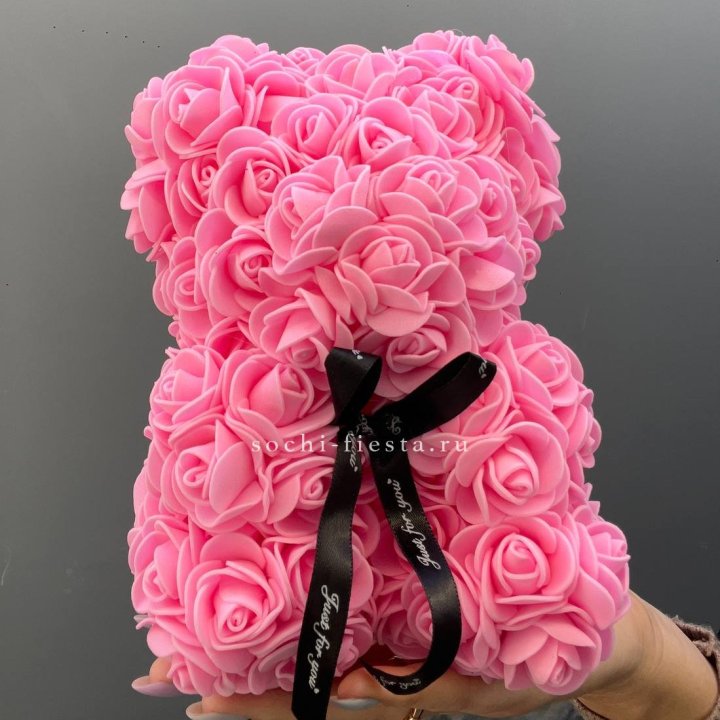 Игрушка медведь из розовых роз в Ангарске