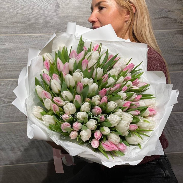 101 тюльпан нежный микс в Ангарске